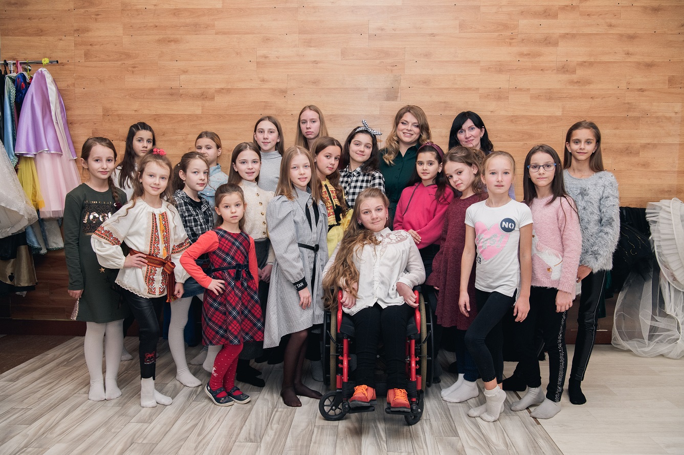 Звезда "плюсов" помогла девочке, которая сшила рубашку Нику Вуйчичу, стать ближе к главной мечте